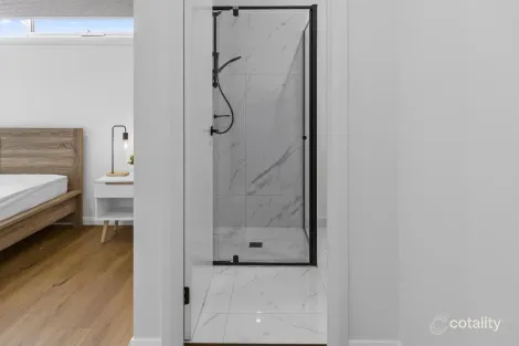 Property photo of 74 Oberon Avenue St Albans VIC 3021