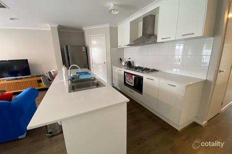 Property photo of 95 Strathlea Drive Cranbourne West VIC 3977