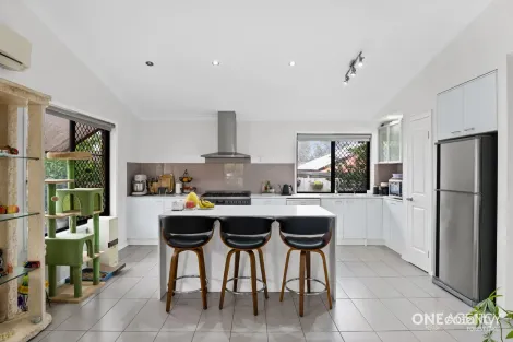 Property photo of 11 Green Place Durack QLD 4077