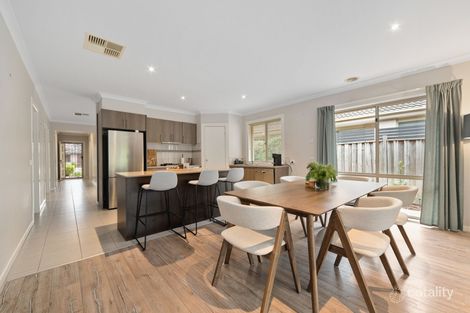 Property photo of 8 Flinders Chase Sandhurst VIC 3977