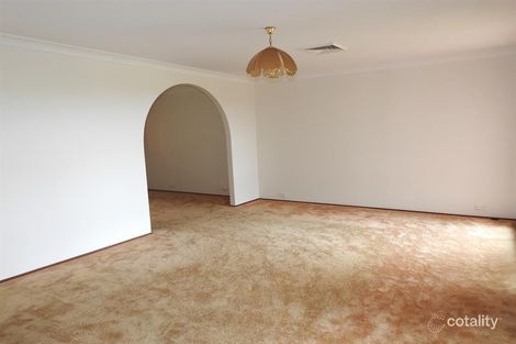 Property photo of 11 Calaria Close Edensor Park NSW 2176