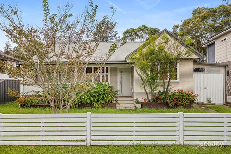 28 Lake Entrance Rd, Oak Flats, NSW 2529