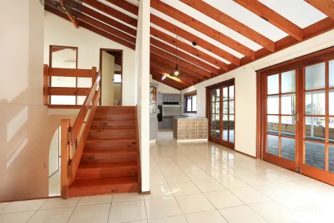 13 Kallaroo Cres, Ashmore, QLD 4214