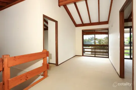 Property photo of 13 Kallaroo Crescent Ashmore QLD 4214