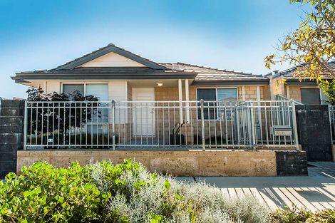 32 Kalli St, Golden Bay, WA 6174