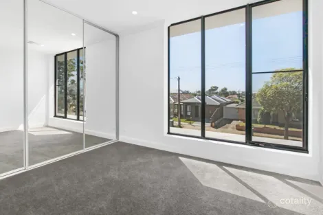 Property photo of 37 Ayredale Avenue Clearview SA 5085
