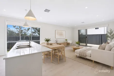 Property photo of 13 Red Cedar Parade Mount Barker SA 5251