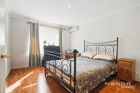 Property photo of 24 Myee Crescent Baulkham Hills NSW 2153