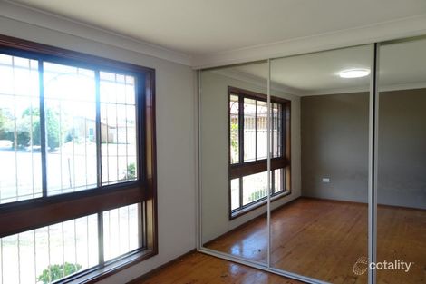 Property photo of 33 Essendon Street St Johns Park NSW 2176