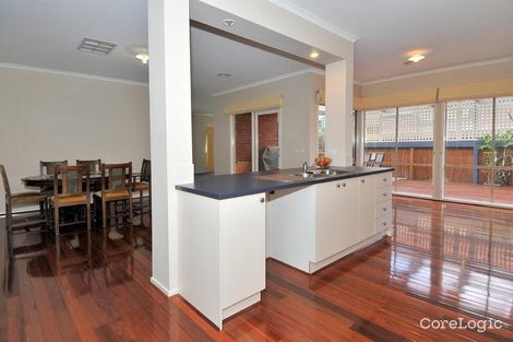 Property photo of 10 Hawthorn Grove Taylors Hill VIC 3037