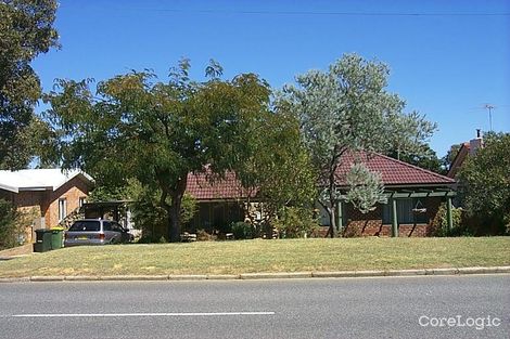 Property photo of 33 Redwood Crescent Melville WA 6156