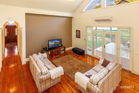 Property photo of 32 Russell Street Quarry Hill VIC 3550