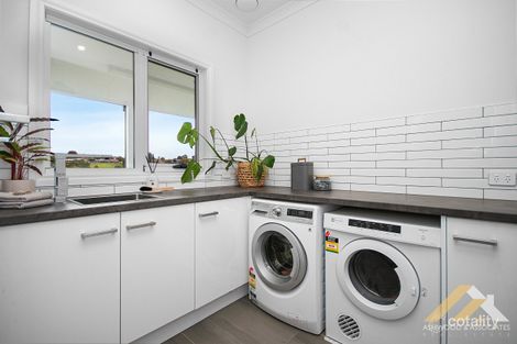 Property photo of 15 Roseleigh Place Wy Yung VIC 3875