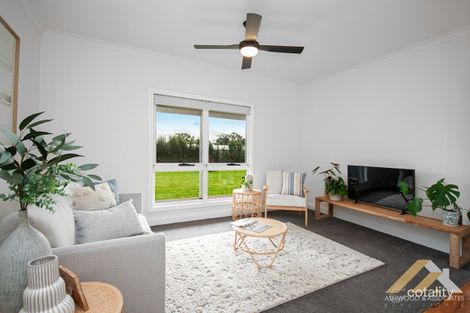 Property photo of 15 Roseleigh Place Wy Yung VIC 3875