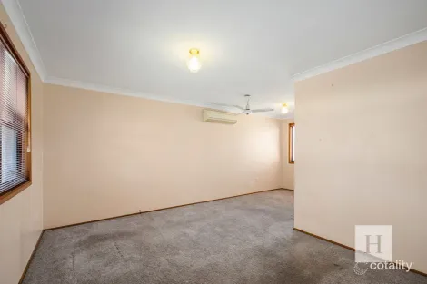 Property photo of 53 Hughes Avenue Kanwal NSW 2259