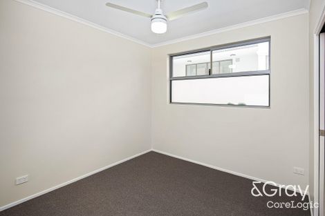 Property photo of 2/586 Sherwood Road Sherwood QLD 4075