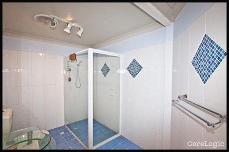 Property photo of 9 Campbell Parade Mannering Park NSW 2259
