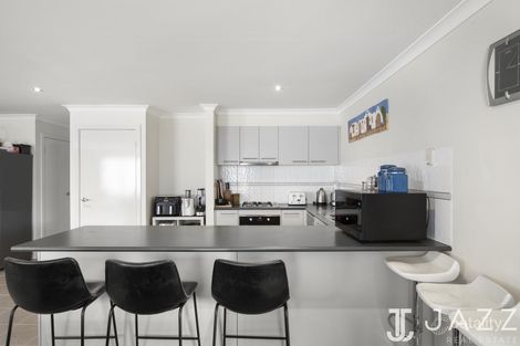Property photo of 4 Aniseed Close Point Cook VIC 3030