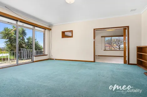 41 Beach Rd, Coogee, WA 6166