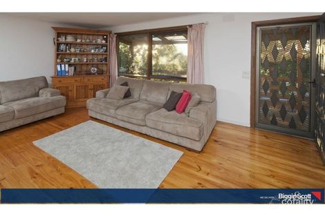 Property photo of 30 View Point Drive Chirnside Park VIC 3116