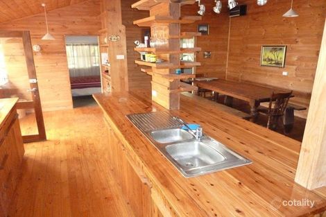 1927 Top Beverley Rd, York, WA 6302