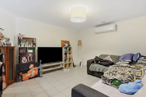 Property photo of 19 Warbrook Place Coodanup WA 6210