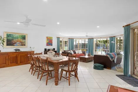 Property photo of 31 Vine Forest Drive Dundowran Beach QLD 4655