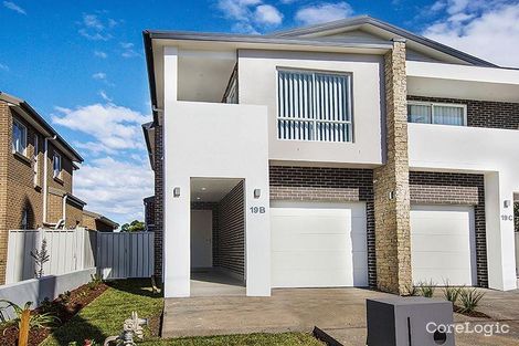 19b Henry Lawson Dr, Peakhurst, NSW 2210