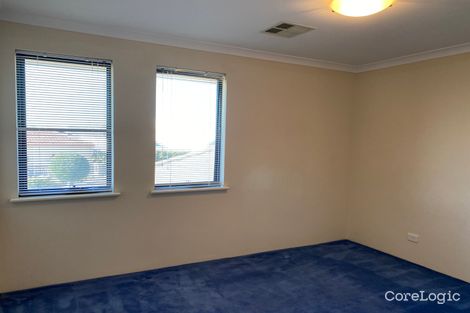 Property photo of 15 Rialto Place Halls Head WA 6210