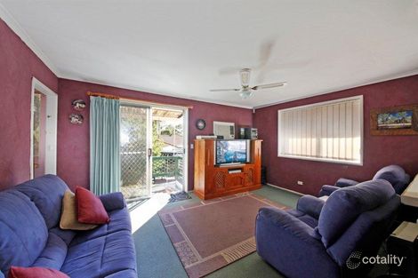 Property photo of 11 Elgata Crescent Bradbury NSW 2560
