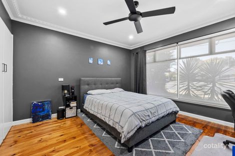 Property photo of 1013 Norman Street Wendouree VIC 3355