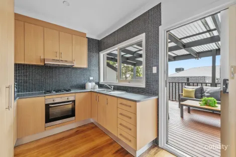 Property photo of 156 Lebanon Street Strathmore VIC 3041