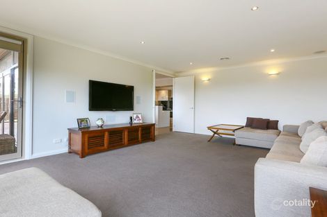 Property photo of 4 Seabliss Close Mount Eliza VIC 3930