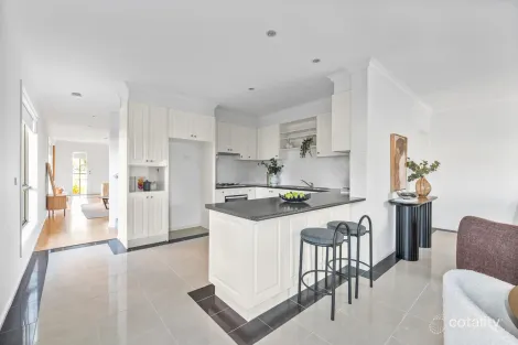 Property photo of 2A Orchid Square Sydenham VIC 3037