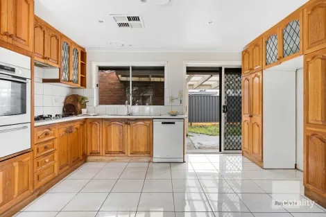 Property photo of 29 Koonalda Road Gladstone Park VIC 3043