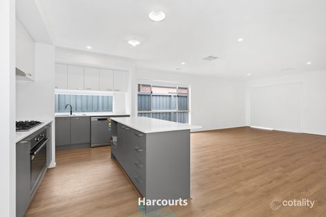 Property photo of 16 Aquarius Way Wollert VIC 3750