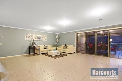 Property photo of 42 Tipperary Circuit Pakenham VIC 3810