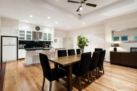 Property photo of 239 Centre Road Bentleigh VIC 3204