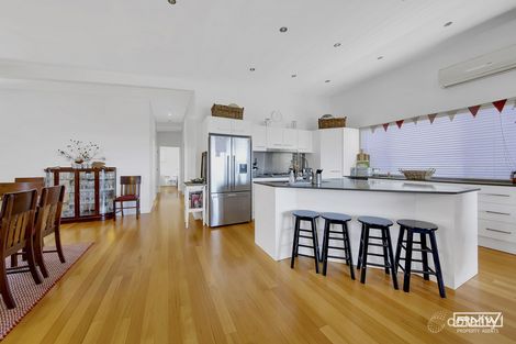 3 Island View Cres, Barlows Hill, QLD 4703