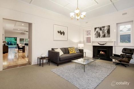 Property photo of 239 Centre Road Bentleigh VIC 3204