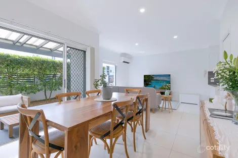 1/106 Pembroke St, Carina, QLD 4152