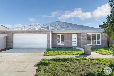 8 Picasso St, Winter Valley, VIC 3358