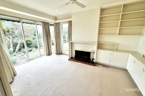 Property photo of 15 Mann Road Mount Eliza VIC 3930