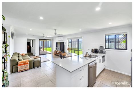 Property photo of 4 Maysbrook Court Parkhurst QLD 4702