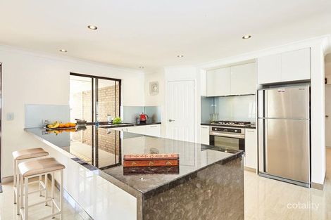 Property photo of 4 Lamb Place Lake Coogee WA 6166
