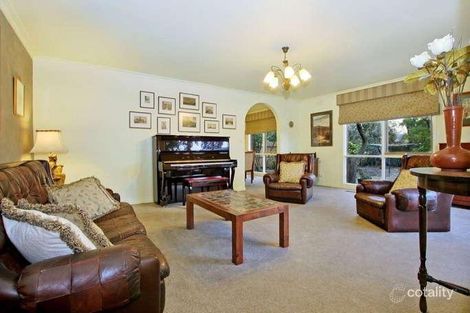 Property photo of 12 Beverley Place Keysborough VIC 3173