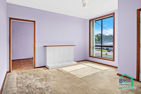 Property photo of 3 Beatus Street Unanderra NSW 2526