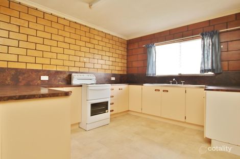 2/21 Atherton St, Norman Gardens, QLD 4701