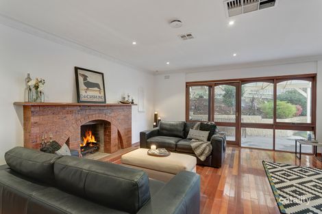 Property photo of 33 Fyfe Drive Templestowe Lower VIC 3107
