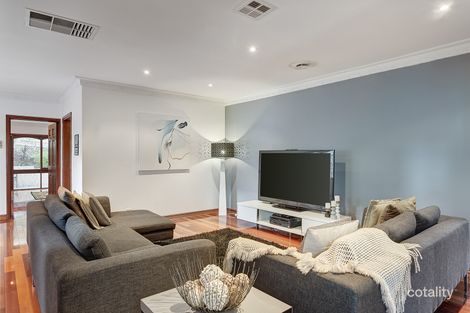 Property photo of 33 Fyfe Drive Templestowe Lower VIC 3107